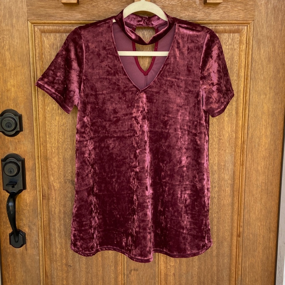 Maroon Velvet Choker Neck Short Sleeve Top, medium